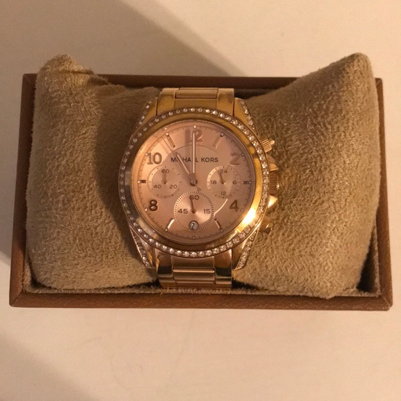 Rose gold Michael Kors watch - Picture 1 of 4